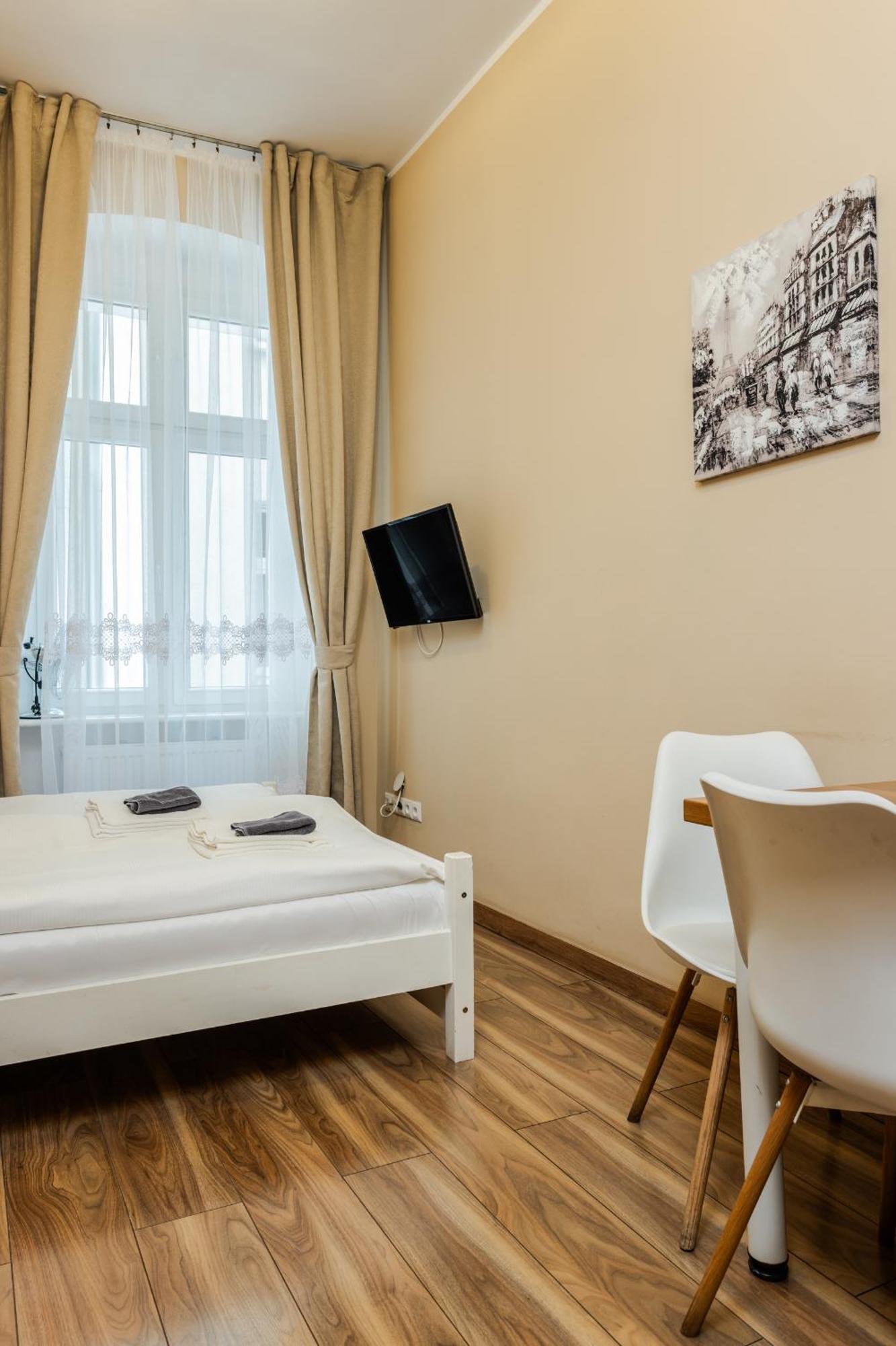Functional And Comfortable Very Berry Studios In Poznan By Noclegi Renters Extérieur photo