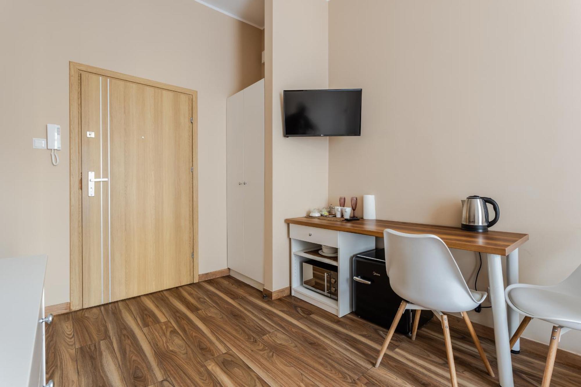 Functional And Comfortable Very Berry Studios In Poznan By Noclegi Renters Extérieur photo