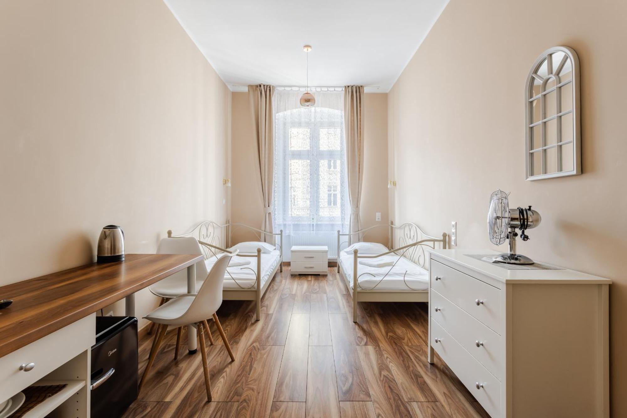 Functional And Comfortable Very Berry Studios In Poznan By Noclegi Renters Extérieur photo