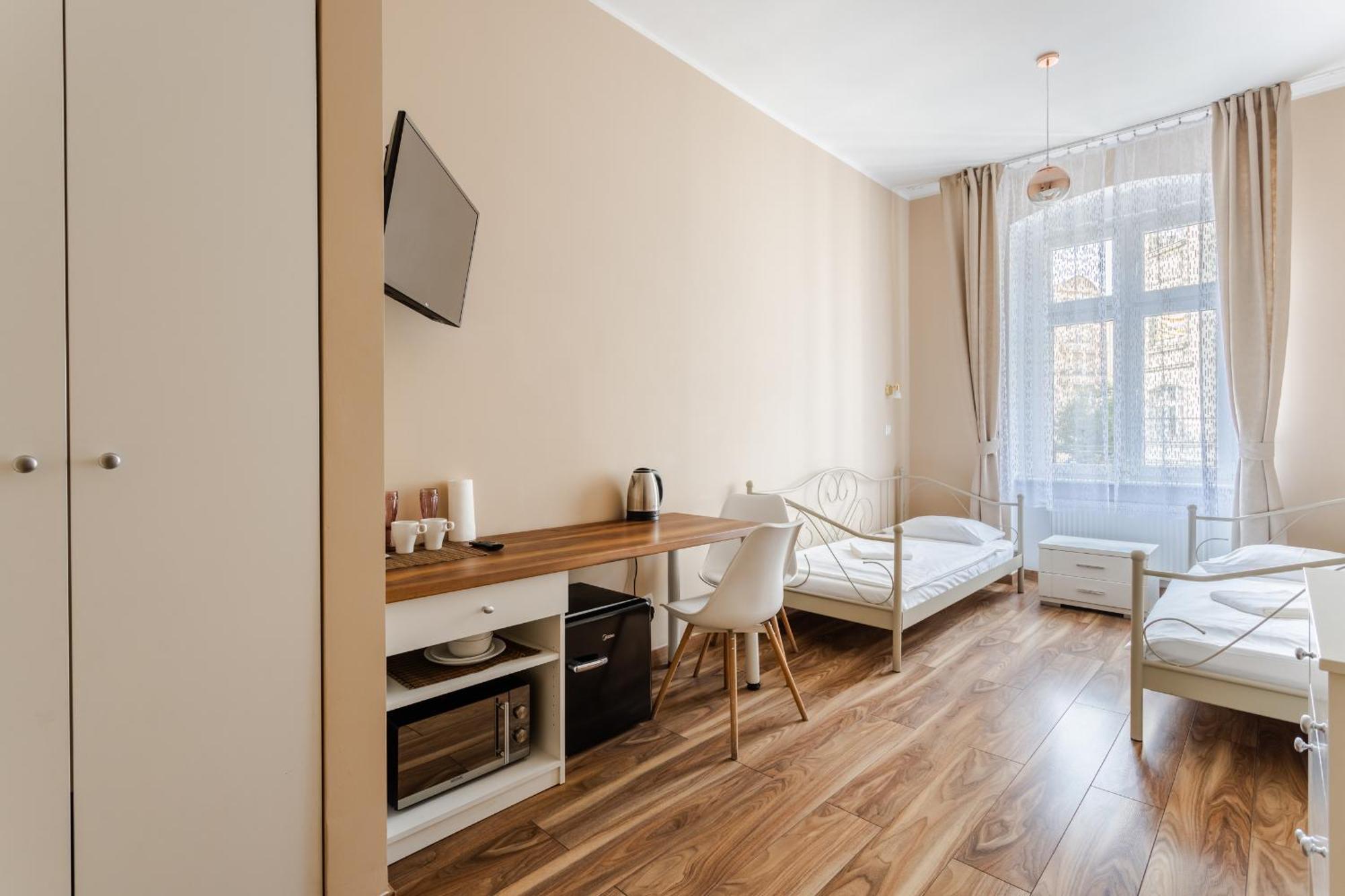 Functional And Comfortable Very Berry Studios In Poznan By Noclegi Renters Extérieur photo