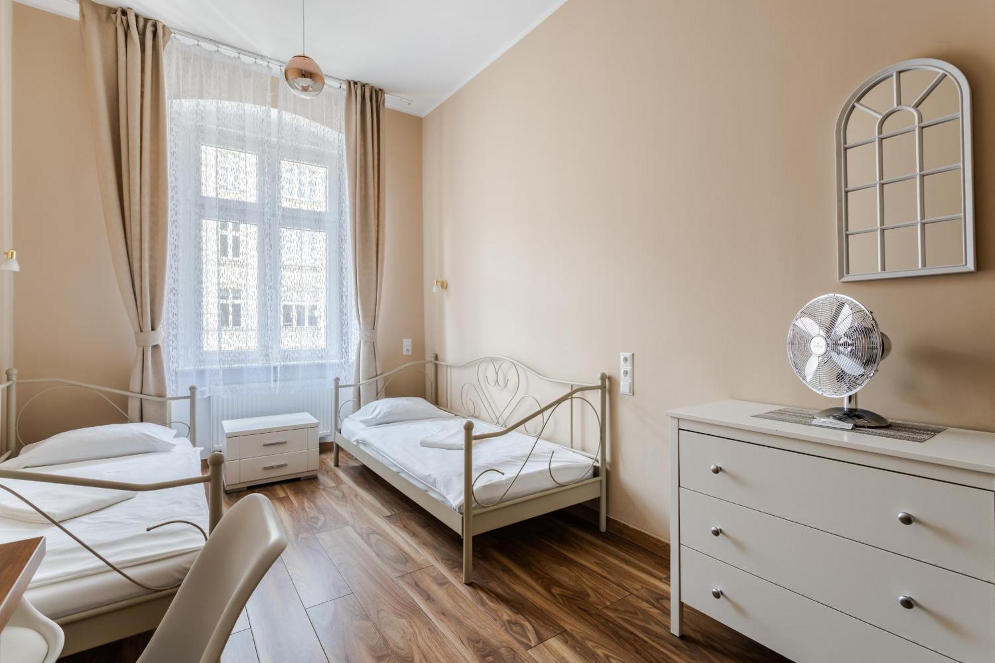 Functional And Comfortable Very Berry Studios In Poznan By Noclegi Renters Extérieur photo