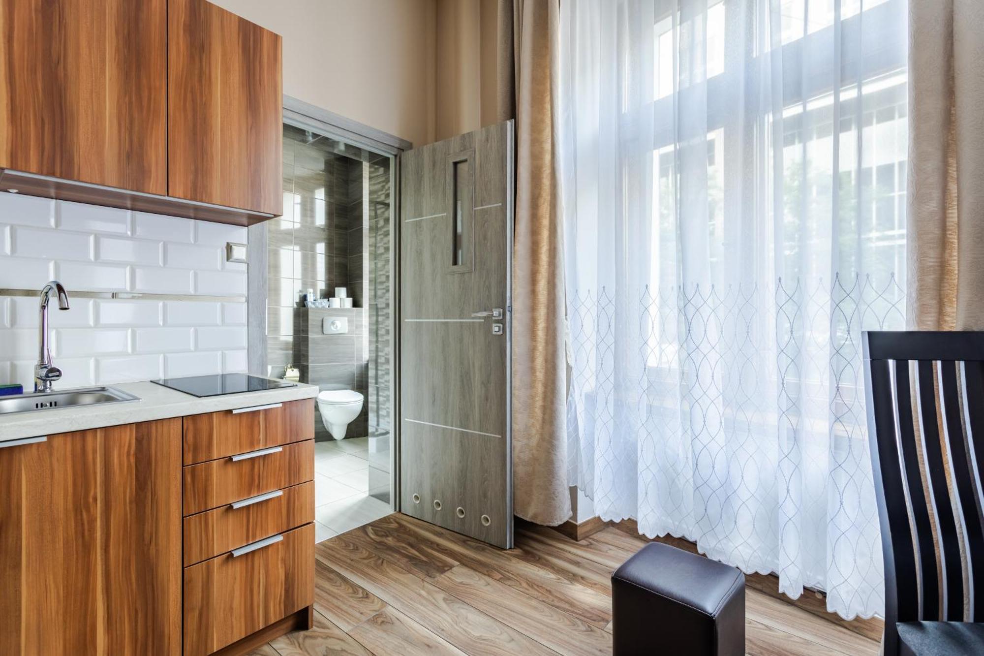 Functional And Comfortable Very Berry Studios In Poznan By Noclegi Renters Extérieur photo