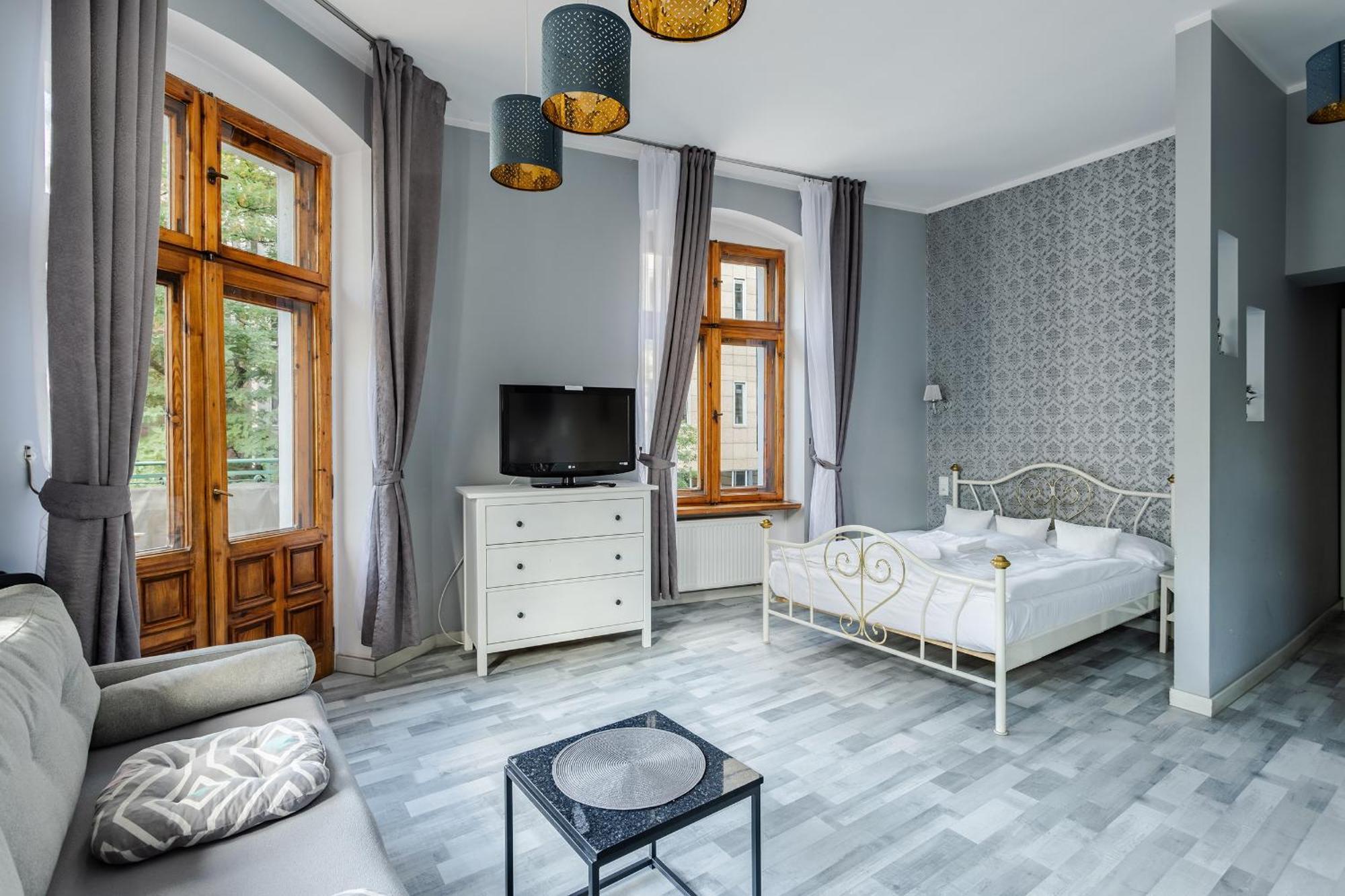 Functional And Comfortable Very Berry Studios In Poznan By Noclegi Renters Extérieur photo