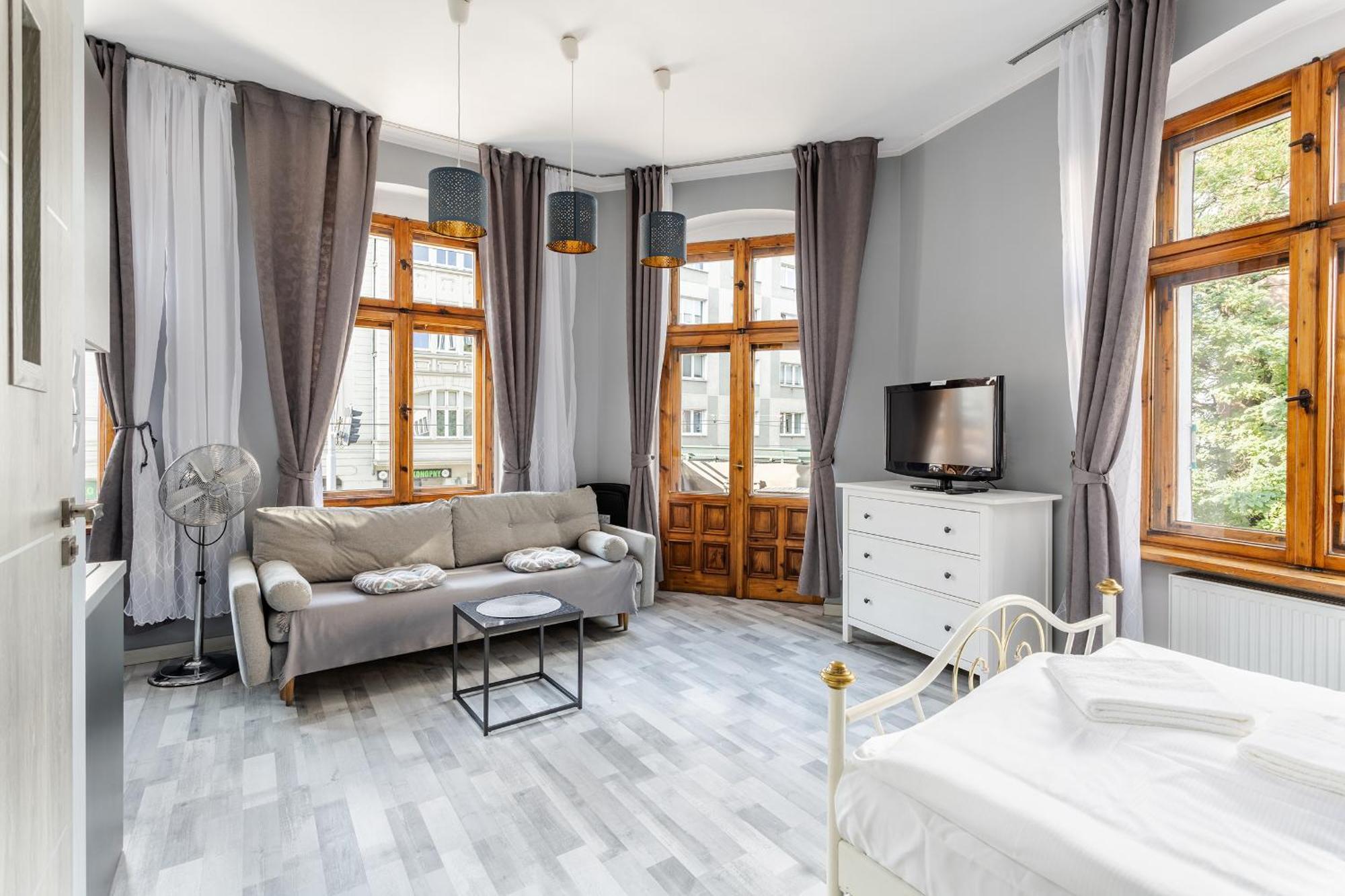 Functional And Comfortable Very Berry Studios In Poznan By Noclegi Renters Extérieur photo