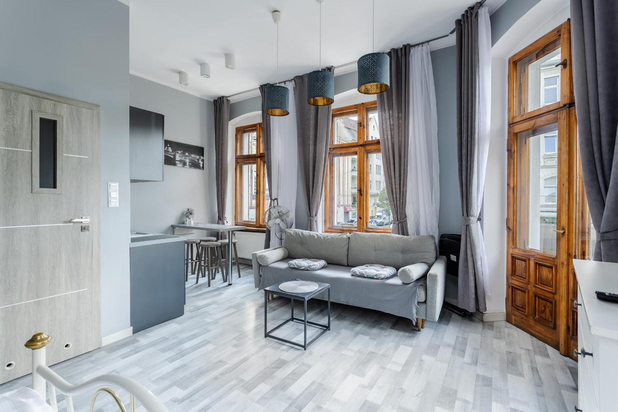 Functional And Comfortable Very Berry Studios In Poznan By Noclegi Renters Extérieur photo